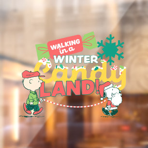Erdnüsse Wandern in einem winterlichen, feinen L Fensteraufkleber