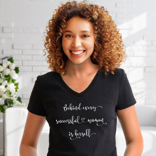 Erfolgreiches Zitat weiblicher Feministin mit mode T-Shirt