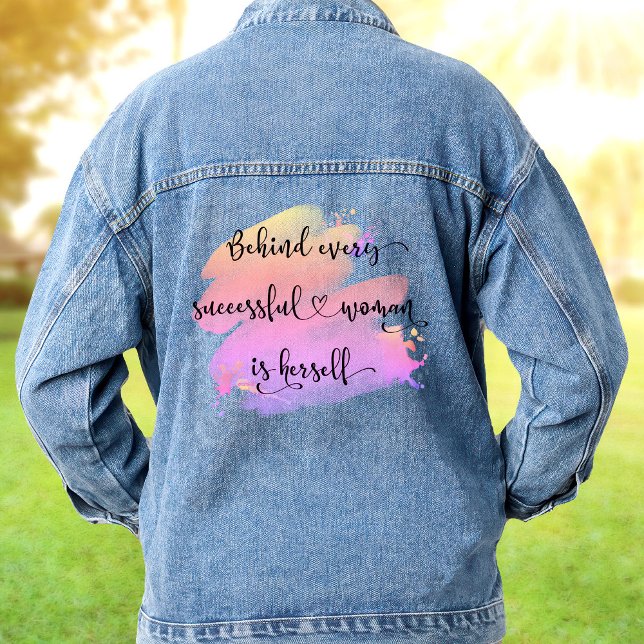 Erfolgreiches Zitatskript für Frauen Rosa Aquarell Jeansjacke (Von Creator hochgeladen)