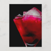 Erfrischender roter und rosa Cocktail
