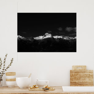 Erhabener Berg Triglav in Schwarzweiß Poster