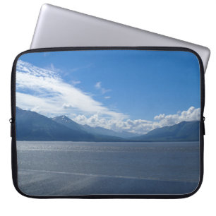 Erhebende Alaska-Berge Laptopschutzhülle