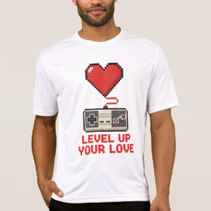 Erhöhe Deine Liebe, Retro-Pixel-Gaming-Design T-Shirt