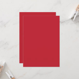 Erhöhen Sie Ihr Design durch einen roten Hintergru Einladung