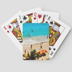 Erhöhte Ansicht eines Strandpanoramas in Waikiki, Spielkarten