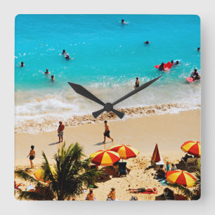 Erhöhte Ansicht eines Waikiki-Strandszenen, Honolu Quadratische Wanduhr