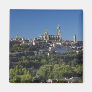 Erhöhte Aussicht auf die Kathedrale Segovia Magnet