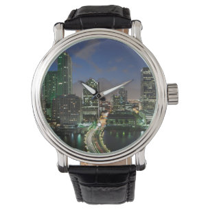 Erhöhte Stadtsilhouette Armbanduhr