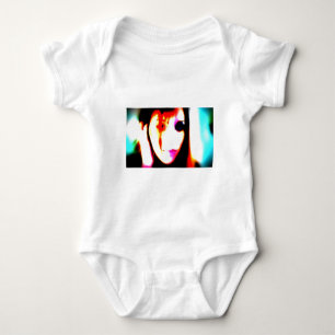 ErinElise gegen Marilyn Manson Baby Strampler