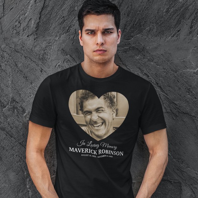 Erinnerung an das Herz-Foto T-Shirt (Von Creator hochgeladen)