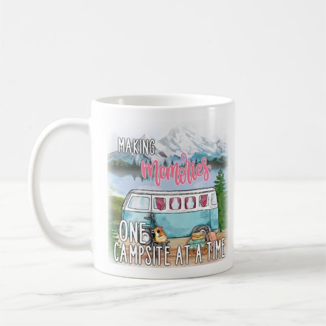 Erinnerungen auf einmal zu einem Campingplatz mach Kaffeetasse (Links)