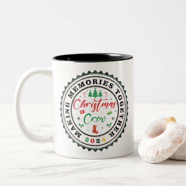Erinnerungen zusammen Weihnachts-Crew 2024 Zweifarbige Tasse (Mit Donut)