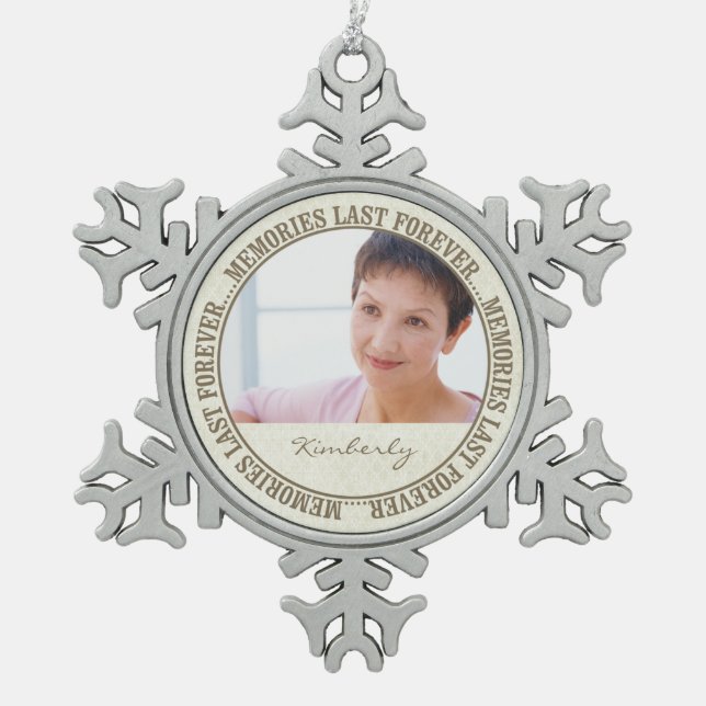 Erinnerungs - Erinnerungen dauern für immer Schneeflocken Zinn-Ornament (Vorderseite)