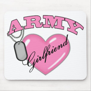 Erkennungsmarke des Armee-Freundin-Rosa-Herz-N Mousepad