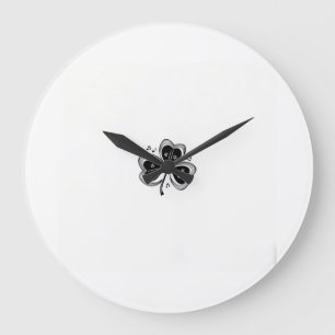 Erleben Sie die Magie des Kleeblatts Serenade Große Wanduhr