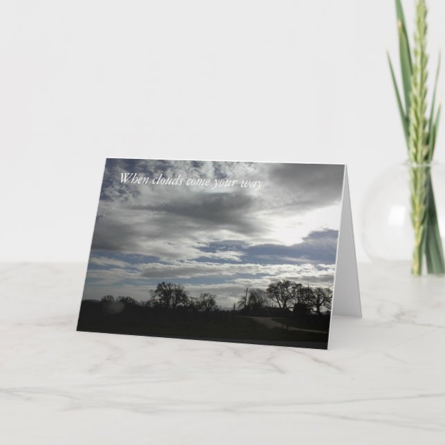 Ermutigungskarte: Wolkendecke über Eichenlandschaf Karte (Vorderseite)
