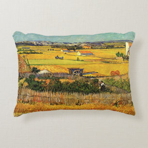Ernte bei La Crau, Montmajour von Vincent van Gogh Zierkissen