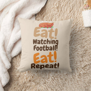 Erntedank essen, Fußball beobachten, essen wiederh Kissen
