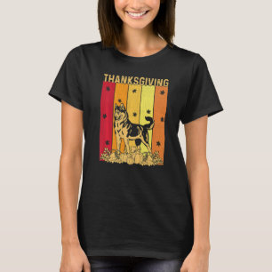 Erntedank Retro Alaskan Malamute Dog Matching F T-Shirt