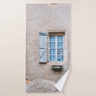 ERÖFFNETES FENSTER BADEHANDTUCH