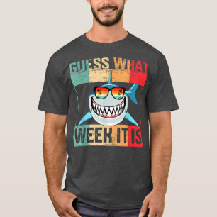 Errate, welche Woche es ist Lustiger Hai Herren, D T-Shirt