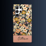 Erröten und Blühen Samsung Galaxy Hülle<br><div class="desc">Samsung Case: Mit diesem atemberaubenden Vintagen Boho Floral Gehäuse fügt Samsung eine Touch böhmischer Eleganz hinzu. Mit lebendigen, abstrakten Blumen auf blassschwarzem Hintergrund bietet dieses schützende und dennoch schlanke Gehäuse Stil und Langlebigkeit. Personalisieren Sie es mit Ihrem Namen in einem schönen handgeschriebenen Schriftart auf einem rosa Banner, um es einzigartig...</div>