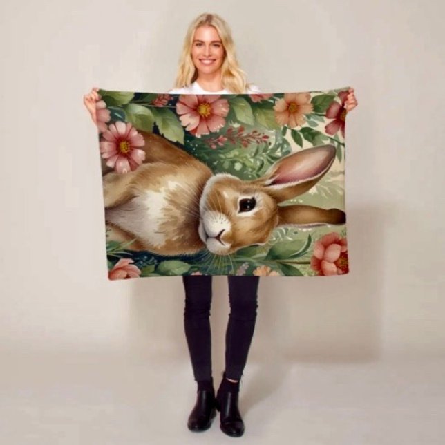 Errötende Blüten und Hasenträume  Fleecedecke (Von Creator hochgeladen)