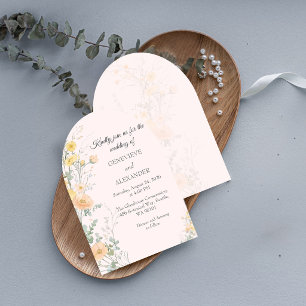 Errötende Pfirsich-Wildblumen-Bogen-Hochzeitseinla Einladung