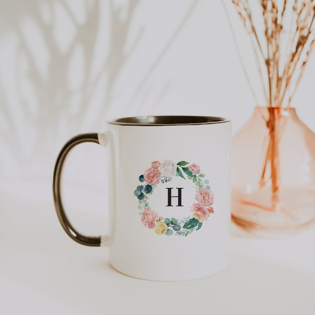 Errötender Blumenkranz Monogramm Kaffeetasse (Von Creator hochgeladen)