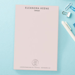 Errötendes Geschäft Logo mit Markennamen und Konta Post-it Klebezettel