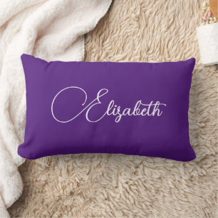 Ersetzen Sie Ihren Namen Elegant Royal Lila Typogr Lendenkissen