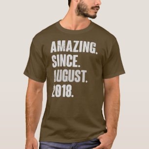 Erstaunlich seit August 2018 4 Jahre alt 4. Geburt T-Shirt