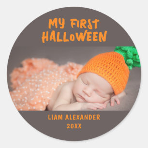 Erste Halloween Baby Foto Grau Runder Aufkleber