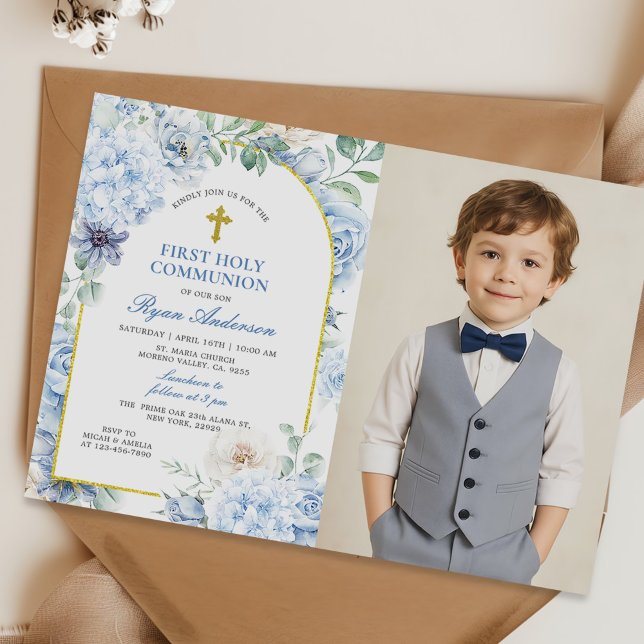 Erste Heilige Kommunion Dusty Blue Floral Foto Einladung (Von Creator hochgeladen)