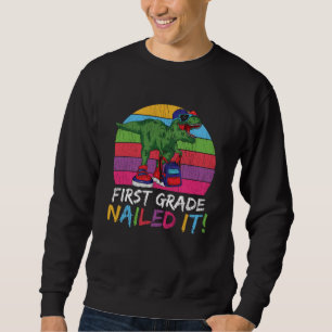 Erste Klasse Hat Es Geschafft T Rex Geschenk Zum S Sweatshirt