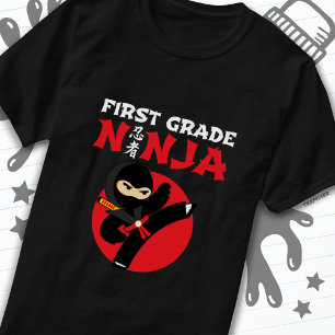 Erste Klasse Ninja Kick ersten Tag zurück zur Schu T-Shirt