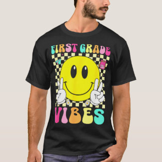 Erste Klasse Vibes Retro-Lächeln Gesicht zurück zu T-Shirt