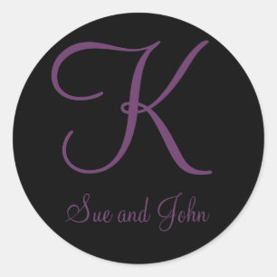 Erste Namen und letzte Mauve-Monogramm K Runder Aufkleber
