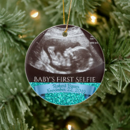Erste Selfie des Babys (blauer Hintergrund) Keramik Ornament