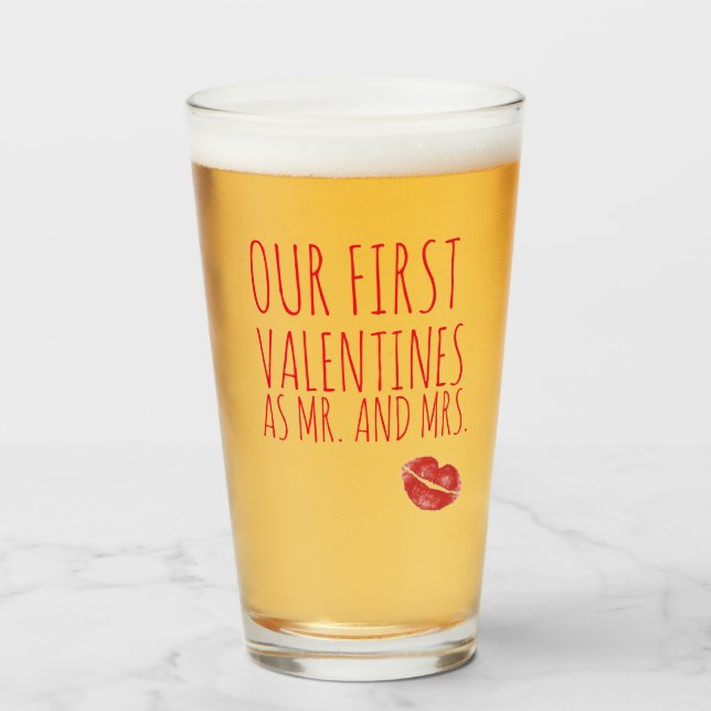 ERSTE VALENTINES ALS HERR UND FRAU LOVE KISS GLAS (Vorne (Gefüllt))