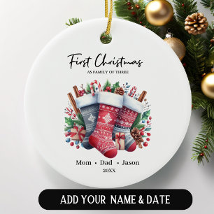 Erste Weihnachten als Familie von drei Strümpfen Keramik Ornament