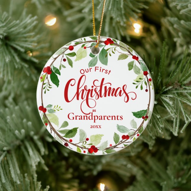 Erste Weihnachten als Großeltern Red Holly Keramik Ornament (Baum)