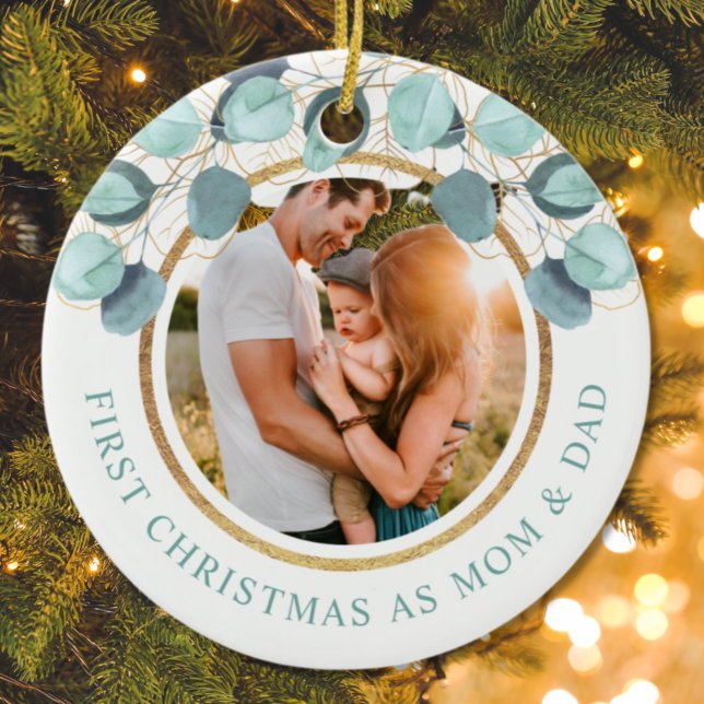 Erste Weihnachten als Mama und Vater Eukalyptus Go Keramik Ornament (Von Creator hochgeladen)