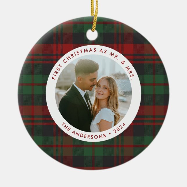 Erste Weihnachten als Mr. & Mrs. Kariert Foto Holi Keramik Ornament (Vorne)