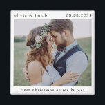 Erste Weihnachten als Mr. & Mrs. Wedding Foto Keep Magnet<br><div class="desc">Ein modernes Foto bewahren Das Foto dient der Illustration und kann in ein eigenes umgewandelt werden.</div>