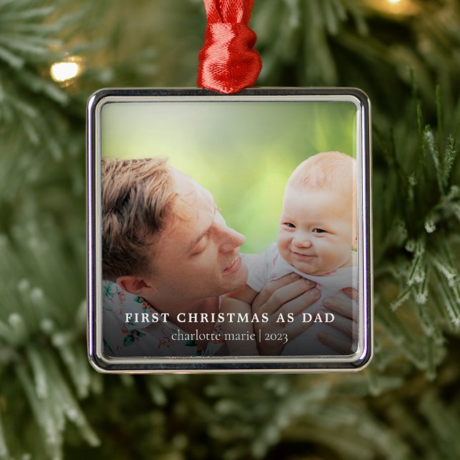Erste Weihnachten als Vater Elegantes Foto Ornament Aus Metall (Baum)