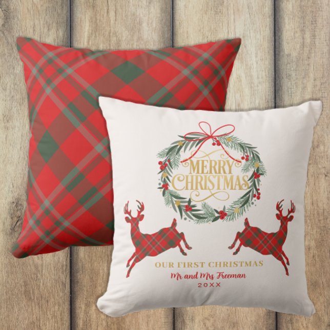 Erste Weihnachten Mr. & Mrs. Red Kariert Pillow Kissen (Christmas Keepsake Throw Pillow)