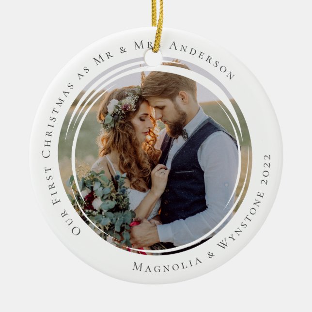 Erste Weihnachten Verheiratet als Mr. & Mrs. Foto Keramik Ornament (Vorne)