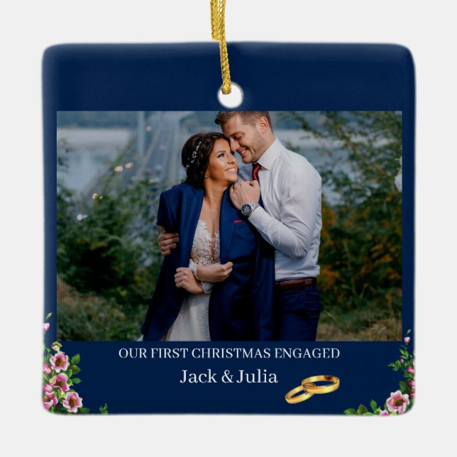 Erste Weihnachten Verlobt mit Verlobung Foto Keramikornament (Vorderseite)