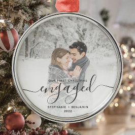 Erste Weihnachten Verlobte Custom Foto Grau Script Ornament Aus Metall